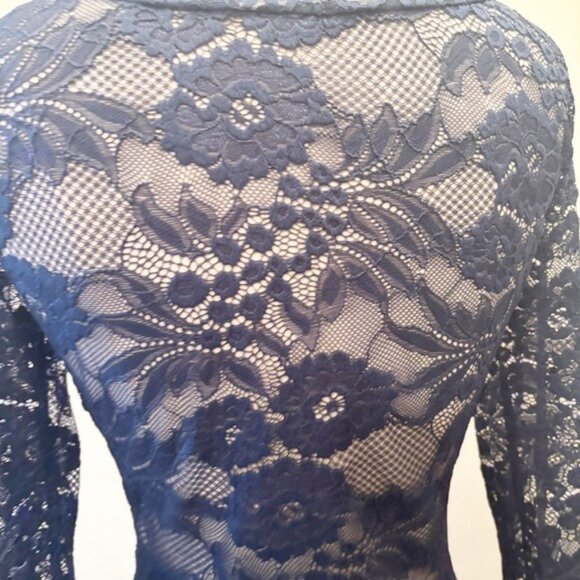 Femme Society Elegant Blue Lace Long Sleeve Top - Picture 9 of 13